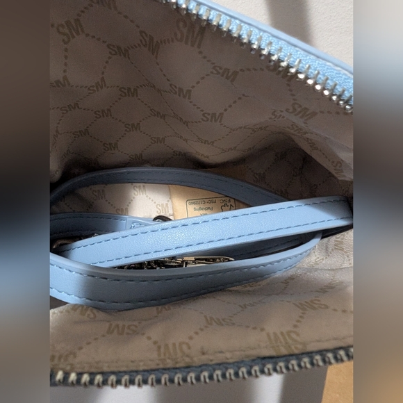 Steve Madden Crossbody Bag - Picture 4 of 8